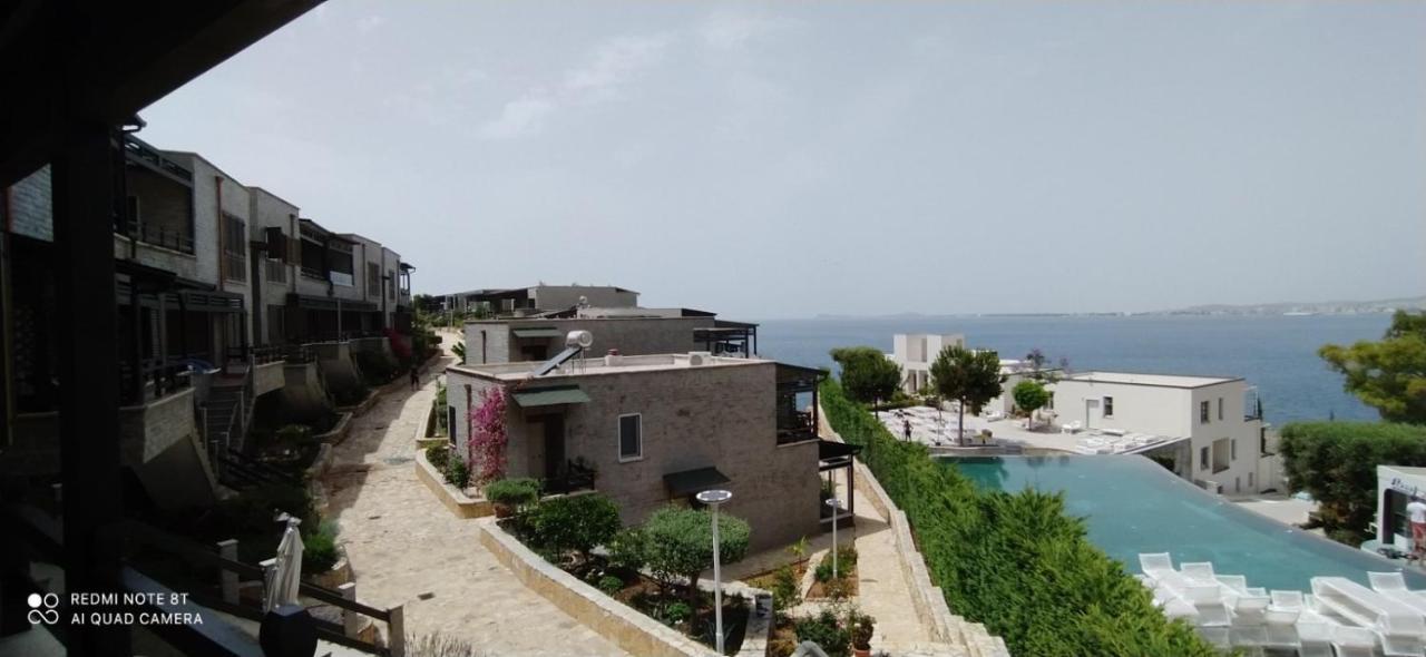 Matthews House * Vlorë